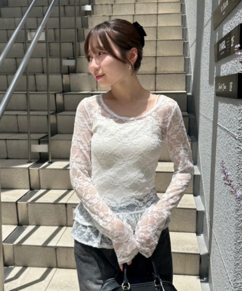 continuer de NICE CLAUP（コンティニューデナイスクラップ）の「チュールレーストップス（Tシャツ/カットソー・レディース・ブラック/オフホワイト・FREE）」の5枚目の写真