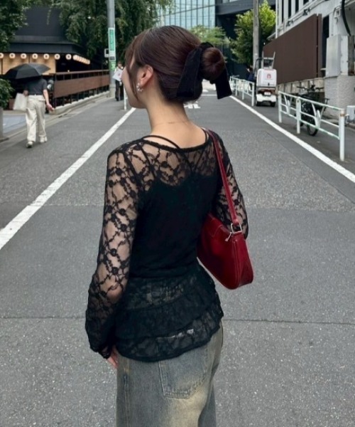 continuer de NICE CLAUP（コンティニューデナイスクラップ）の「チュールレーストップス（Tシャツ/カットソー・レディース・ブラック/オフホワイト・FREE）」の15枚目の写真