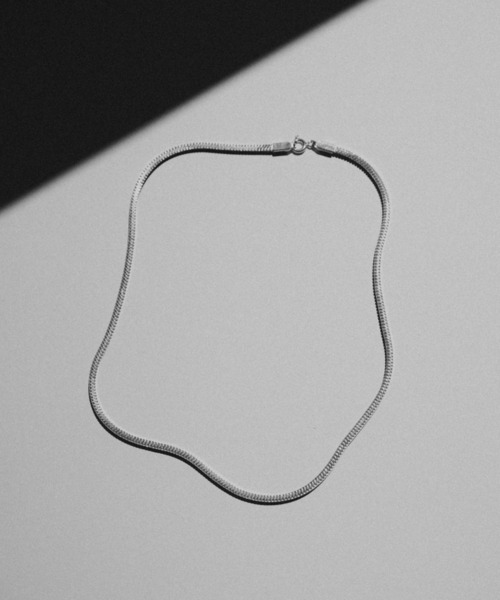 YArKA（ヤーカ）の「【YArKA/ヤーカ】quadrangular prism snake chain choker [qrhhu40] / 3D 四角スネークチェーンネックレス 40cm（ネックレス・レディース・シルバー・FREE）」の7枚目の写真