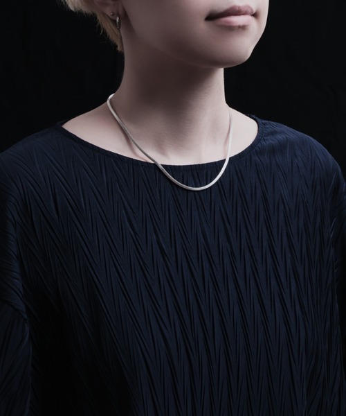 YArKA（ヤーカ）の「【YArKA/ヤーカ】quadrangular prism snake chain choker [qrhhu40] / 3D 四角スネークチェーンネックレス 40cm（ネックレス・レディース・シルバー・FREE）」の13枚目の写真