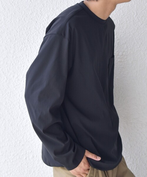 SHIPS any(シップス エニィ)の「SHIPS any: SORONA(R) ストレッチ ジャージー スピンドル ポケット Tシャツ (ロンT)◇(Tシャツ/カットソー・メンズ・ダークグレー/ホワイト/ブラック/ベージュ・SMALL/MEDIUM/LARGE/X-LARGE)」の19枚目の写真