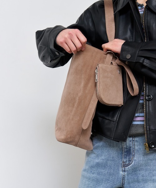 GENERAL IDEA(ジェネラルアイデア)の「GENERAL IDEA/ジェネラルアイディア eco suede basket shoulder bag ショルダーバッグ(ショルダーバッグ・レディース・キャメル/ベージュ/ブルー・FREE)」の2枚目の写真