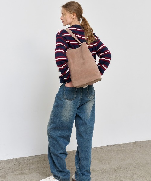 GENERAL IDEA(ジェネラルアイデア)の「GENERAL IDEA/ジェネラルアイディア eco suede basket shoulder bag ショルダーバッグ(ショルダーバッグ・レディース・キャメル/ベージュ/ブルー・FREE)」の13枚目の写真