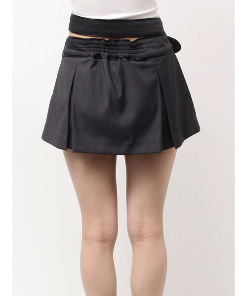 GYDA（ジェイダ）の「belt designプリーツスカートライクショートパンツ（スカート・レディース・ブラック/グレー・FREE）」の9枚目の写真