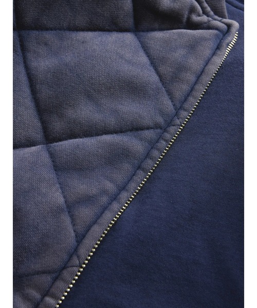 GAP(ギャップ)の「ヴィンテージソフト キルティング ボンバージャケット(その他アウター・レディース・ネイビー/ブラック・XS/S/M/L/XL/XXS)」の7枚目の写真