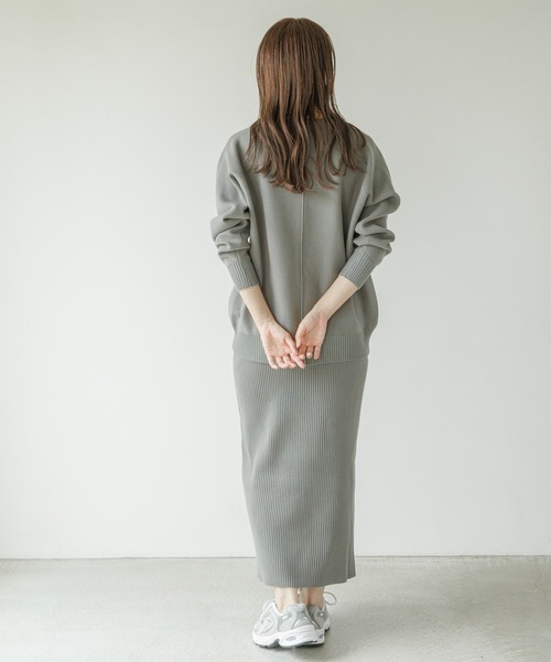 URBAN RESEARCH Sonny Label（アーバンリサーチサニーレーベル）の「『WEB限定』スウェットライクニット×スカートセットアップ（ワンピース・レディース・チャコールグレー/ブラック/ベージュ系その他・FREE）」の22枚目の写真