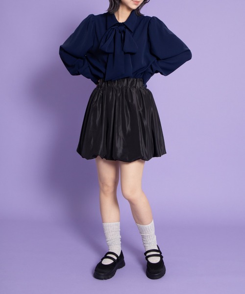 PUNYUS(プニュズ)の「リボン付きブラウス(シャツ/ブラウス・レディース・ネイビー/ホワイト/レッド・1/2/3/4)」の4枚目の写真