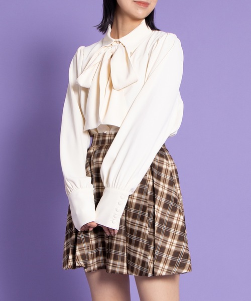 PUNYUS(プニュズ)の「リボン付きブラウス(シャツ/ブラウス・レディース・ネイビー/ホワイト/レッド・1/2/3/4)」の10枚目の写真