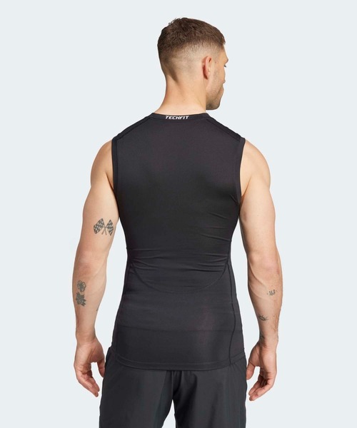 adidas（アディダス）の「テックフィット コンプレッション トレーニング ノースリーブTシャツ / アディダス adidas（タンクトップ・メンズ・ブラック・XX-LARGE/3XL/LARGE/MEDIUM/SMALL/X-LARGE/X-SMALL）」の3枚目の写真