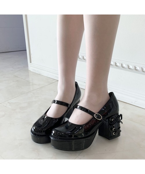 cs T&P(シーエスティーアンドピー)の「厚底ヒールレースアップパンプス(パンプス・レディース・ブラック系1/レッド系3/ホワイト系2・LL/L/M/S)」の1枚目の写真