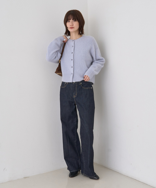 Rouge vif（ルージュヴィフ）の「フォックスウールクルーネッククルミ釦カーディガン（カーディガン/ボレロ・レディース・サックスブルー/ネイビー/ベージュ・フリー）」の13枚目の写真