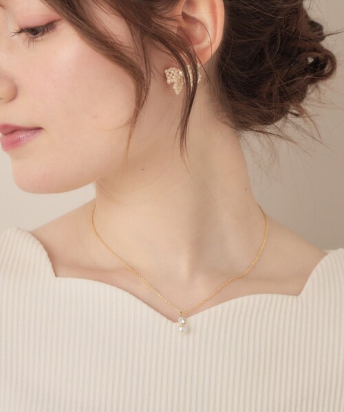 couture brooch（クチュールブローチ）の「プチパール調ビジューネックレス（ネックレス・レディース・ゴールド・00）」の2枚目の写真