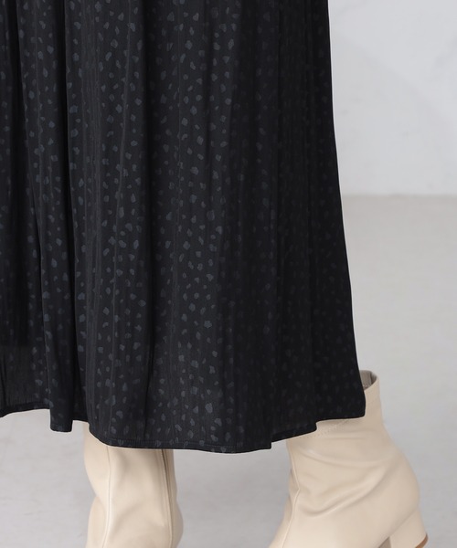 GALLORIA（ギャローリア）の「タックギャザースカート（スカート・レディース・ブラック/ブラウン・S/M/L/LL）」の8枚目の写真