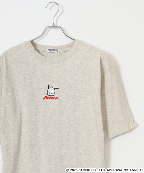 sanrio(サンリオ)の「サンリオキャラクターズ レディース ビッグシルエットTシャツ(Tシャツ/カットソー・レディース・オフホワイト/アイボリー系/ネイビー系/ブラック/ブルーグレー/グレイッシュベージュ/ホワイト系/ピンクベージュ/ピンク系その他/ホワイト系1/オートミール/ネイビー/ライトパープル/ダークグレー/ブラック系/チャコール/ホワイト/ブラック系1・M/L)」の13枚目の写真
