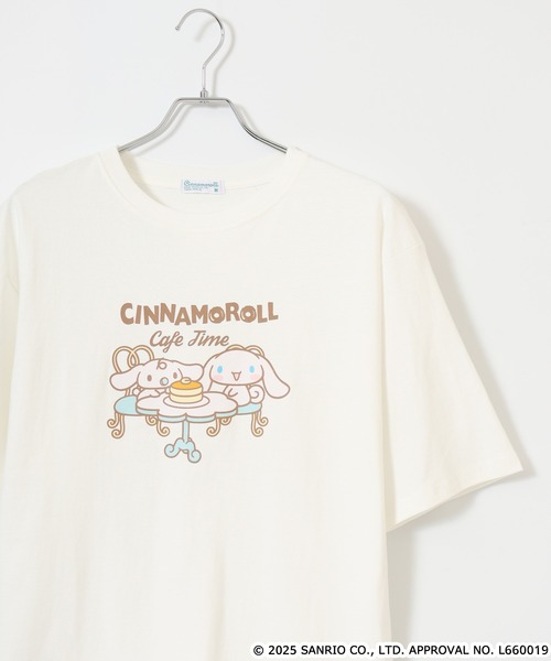 sanrio(サンリオ)の「サンリオキャラクターズ レディース ビッグシルエットTシャツ(Tシャツ/カットソー・レディース・オフホワイト/アイボリー系/ネイビー系/ブラック/ブルーグレー/グレイッシュベージュ/ホワイト系/ピンクベージュ/ピンク系その他/ホワイト系1/オートミール/ネイビー/ライトパープル/ダークグレー/ブラック系/チャコール/ホワイト/ブラック系1・M/L)」の3枚目の写真