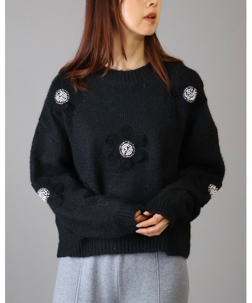 セール】フラワーモチーフ付き ニット プルオーバー（ニット/セーター