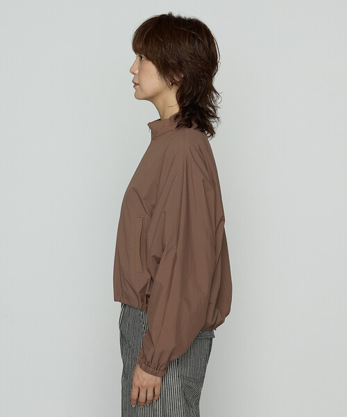 COMME CA Wardrobe（コムサワードローブ）の「〔 +サイズ 〕ドライナイロンストレッチタフタ ブルゾン（ブルゾン・レディース・ネイビー/ブラウン系その他・13号）」の15枚目の写真