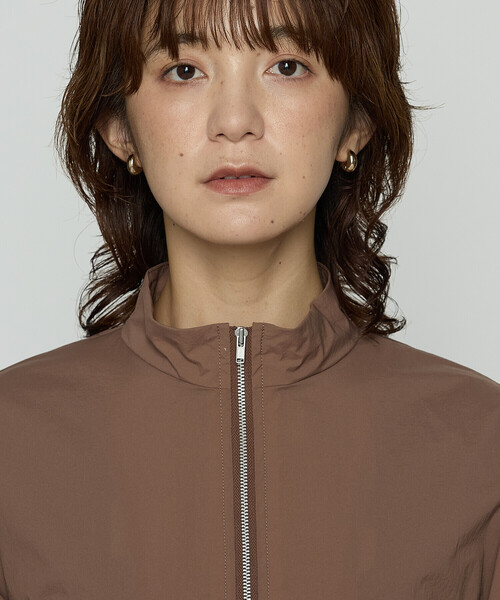 COMME CA Wardrobe（コムサワードローブ）の「〔 +サイズ 〕ドライナイロンストレッチタフタ ブルゾン（ブルゾン・レディース・ネイビー/ブラウン系その他・13号）」の17枚目の写真