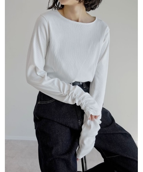 Re:EDIT（リエディ）の「[乾燥機対応][汗じみ防止][UVカット]選べるネックデザインリブカットソー袖ギャザー長袖トップス（Tシャツ/カットソー・レディース・ホワイト/ブラック/グレー/ホワイト系その他/ブラック系その他/グレー系その他/ホワイト系その他2/ブラック系その他2/グレー系その他2・MEDIUM/LARGE）」の2枚目の写真