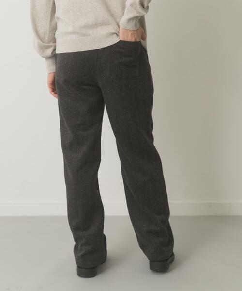 ITEMS URBANRESEARCH（アイテムズ アーバンリサーチ）の「ウール混テーパードパンツ（その他パンツ・メンズ・モカ/ブラック/カーキ・MEDIUM/LARGE）」の7枚目の写真