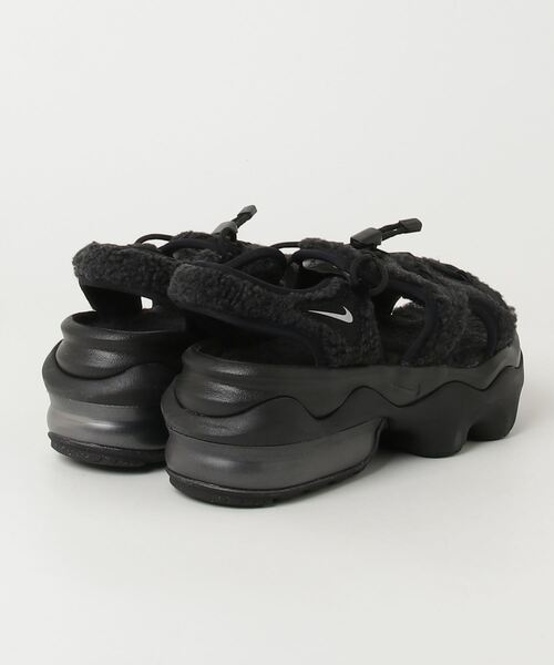 NIKE（ナイキ）の「NIKE W AIR MAX KOKO SANDAL WNTR NA ナイキ エアマックスココサンダル（サンダル・レディース・ブラック・22cm/23cm/24cm）」の2枚目の写真