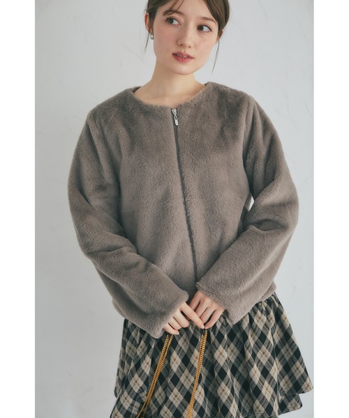 tocco closet(トッコ クローゼット)の「【ZOZO限定】エコファーベーシックブルゾン(ブルゾン・レディース・ブラック/オフホワイト/グレー/モカ/ベージュ・M)」の5枚目の写真