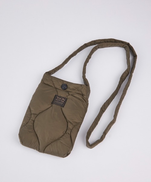 TAION（タイオン）の「ミリタリー クロスボディ ダウンバッグS-ソフトシェル 《TAION/タイオン》（ショルダーバッグ・レディース・ベージュ/ネイビー/グリーン/オフホワイト/カーキ・フリー）」の4枚目の写真