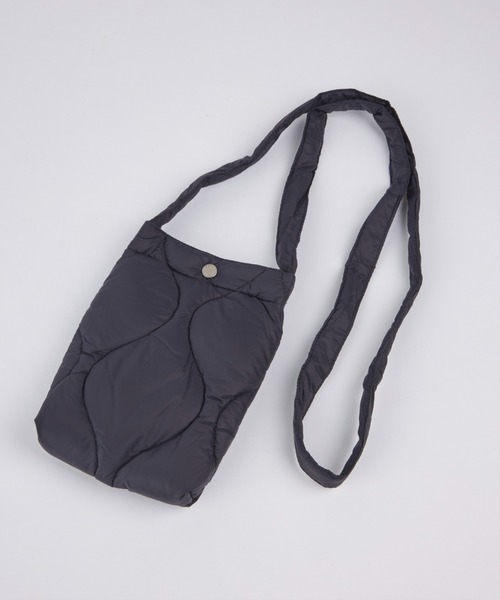 TAION（タイオン）の「ミリタリー クロスボディ ダウンバッグS-ソフトシェル 《TAION/タイオン》（ショルダーバッグ・レディース・ベージュ/ネイビー/グリーン/オフホワイト/カーキ・フリー）」の15枚目の写真