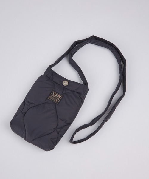 TAION（タイオン）の「ミリタリー クロスボディ ダウンバッグS-ソフトシェル 《TAION/タイオン》（ショルダーバッグ・レディース・ベージュ/ネイビー/グリーン/オフホワイト/カーキ・フリー）」の16枚目の写真