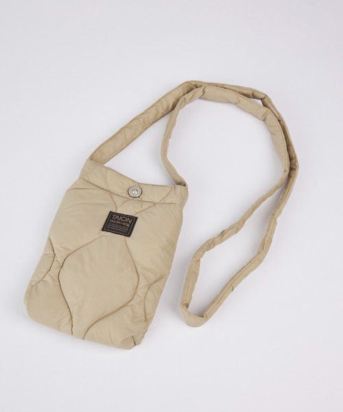 TAION（タイオン）の「ミリタリー クロスボディ ダウンバッグS-ソフトシェル 《TAION/タイオン》（ショルダーバッグ・レディース・ベージュ/ネイビー/グリーン/オフホワイト/カーキ・フリー）」の20枚目の写真