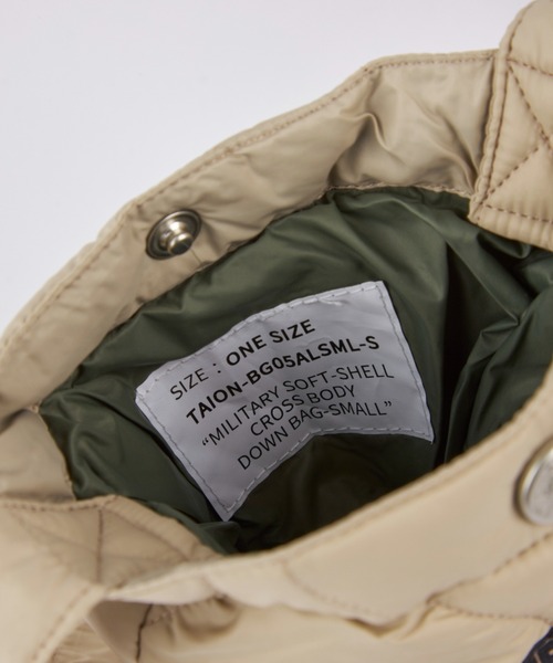 TAION（タイオン）の「ミリタリー クロスボディ ダウンバッグS-ソフトシェル 《TAION/タイオン》（ショルダーバッグ・レディース・ベージュ/ネイビー/グリーン/オフホワイト/カーキ・フリー）」の21枚目の写真