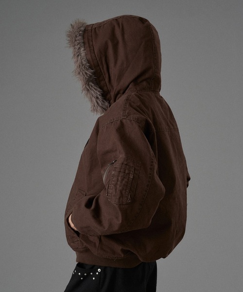 ONCILY（オンシェリー）の「HEART LOGO DUCK FAUX-FUR BLOUSON