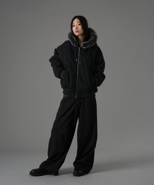 ONCILY(オンシェリー)の「HEART LOGO DUCK FAUX-FUR BLOUSON / ハートロゴダックフェイクファーブルゾン(ブルゾン・メンズ・ブラック/ブラウン・LARGE/MEDIUM/SMALL)」の13枚目の写真
