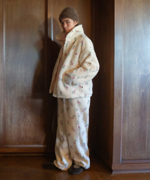 TTUDEMENT（トュードメント）の「FLORAL FLEECE PANTS IVORY（その他パンツ・レディース・その他・SMALL/MEDIUM）」の8枚目の写真