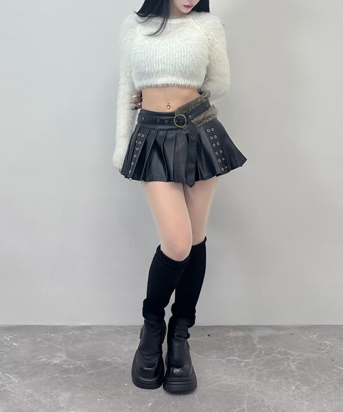 FOLLOWIN(フォロウィン)の「【ファーベルト付き】プリーツレザーミニスカート(スカート・レディース・ブラウン系その他/ブラウン/ブラック・LARGE/MEDIUM/SMALL)」の4枚目の写真