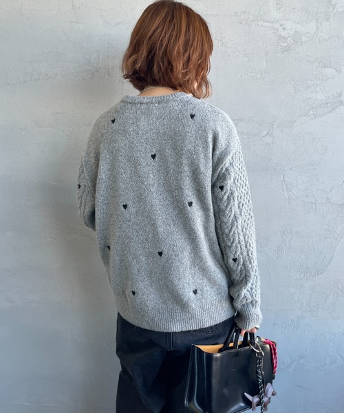 Noir Fabrik ハート刺繍ケーブルニットプルオーバー NOIR FABRIK/ヌワールファブリック] ハート刺繍 ケーブルニットプル