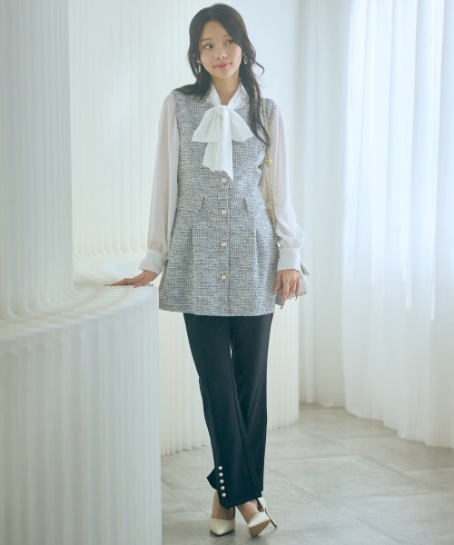 marun（マルン）の「＜大きいサイズ＞シフォンジョーゼットフリルブラウス marun（シャツ/ブラウス・レディース・サックスブルー/オフホワイト・L/LL/3L/4L/5L）」の9枚目の写真