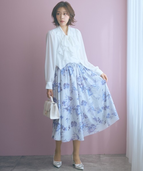 marun（マルン）の「＜大きいサイズ＞シフォンジョーゼットフリルブラウス marun（シャツ/ブラウス・レディース・サックスブルー/オフホワイト・L/LL/3L/4L/5L）」の20枚目の写真