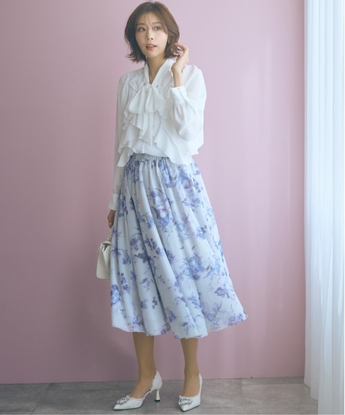 marun（マルン）の「＜大きいサイズ＞シフォンジョーゼットフリルブラウス marun（シャツ/ブラウス・レディース・サックスブルー/オフホワイト・L/LL/3L/4L/5L）」の21枚目の写真