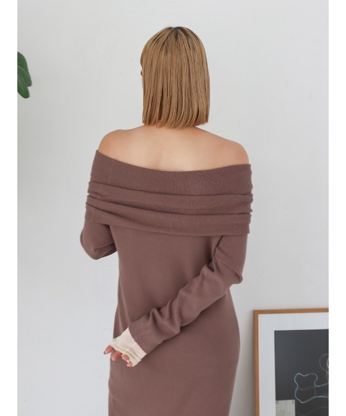 Ungrid（アングリッド）の「オフショルニットワンピース（ワンピース・レディース・グリーン/ブラウン/ブラック・FREE）」の14枚目の写真