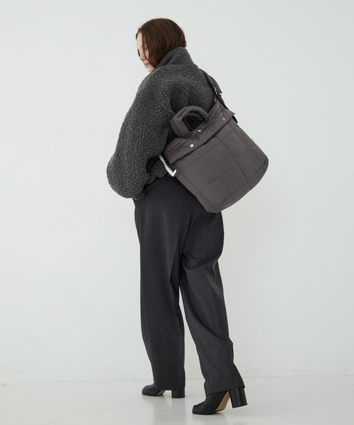 beautiful people(ビューティフルピープル)の「【beautiful people×THE TOKYO/ビューティフルピープル×ザトウキョウ】別注 shoulder bag/ショルダーバッグ/ナイロンバッグ/ヘルメットバッグ/巾着バッグ(ショルダーバッグ・レディース・ブラック/カーキ/グレー・FREE)」の19枚目の写真