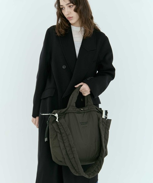 beautiful people(ビューティフルピープル)の「【beautiful people×THE TOKYO/ビューティフルピープル×ザトウキョウ】別注 shoulder bag/ショルダーバッグ/ナイロンバッグ/ヘルメットバッグ/巾着バッグ(ショルダーバッグ・レディース・ブラック/カーキ/グレー・FREE)」の16枚目の写真