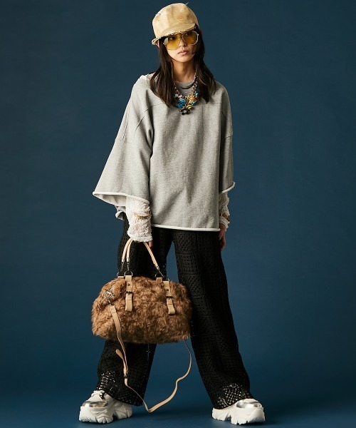 GEVS.(ジェイヴィス)の「レースクルーネックプルオーバー<大きいサイズ有>GEVS.(Tシャツ/カットソー・レディース・ブラック/オフホワイト・M/5L/4L/3L/LL/L)」の7枚目の写真