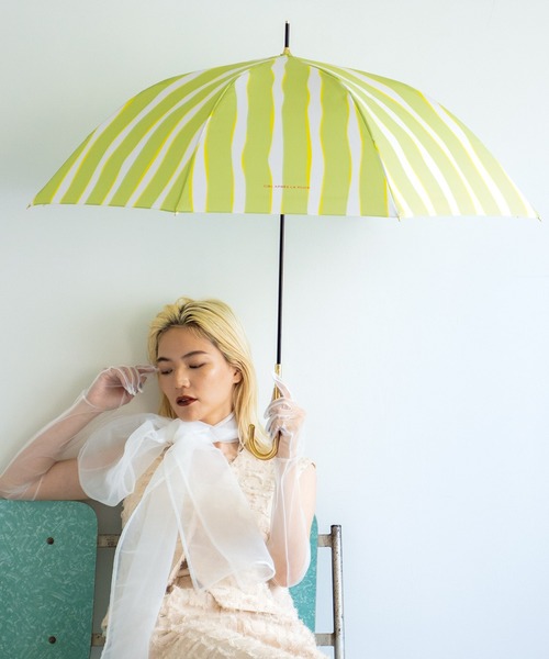 Wpc.(ダブリュピーシー)の「ニュアンスストライプ 雨傘 長傘 Wpc.(長傘・レディース・グリーン/ベージュ/ネイビー・FREE)」の2枚目の写真