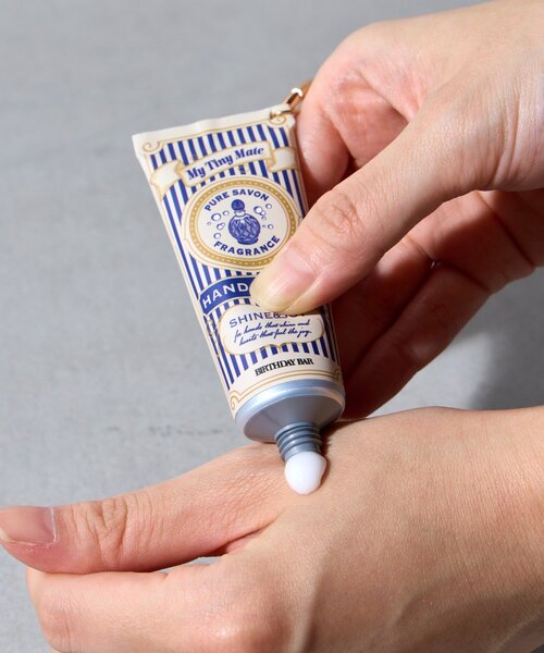 BIRTHDAY BAR(バースデイバー)の「HAND MATE HAND CREAM(ハンドケア/ハンドクリーム・レディース・レッド/ネイビー・0)」の3枚目の写真