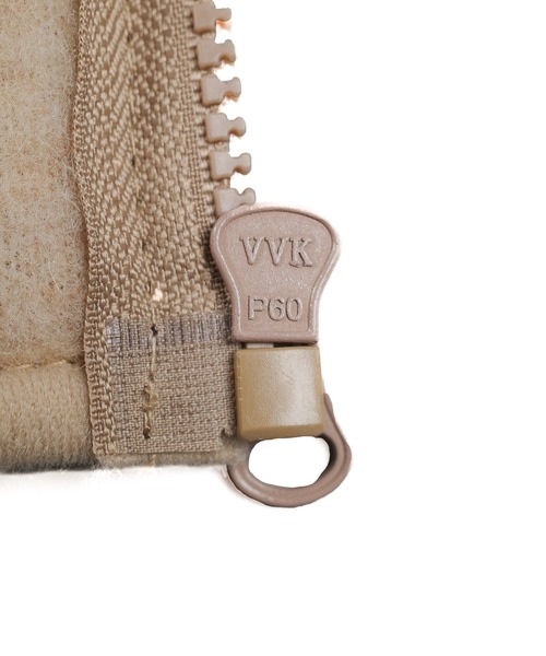 COLD BREAKER（コールドブレーカー）の「【COLD BREAKER/コールドブレーカー】V NECK ZIP VEST（その他アウター・メンズ・ベージュ/ブラック・LARGE/MEDIUM）」の17枚目の写真