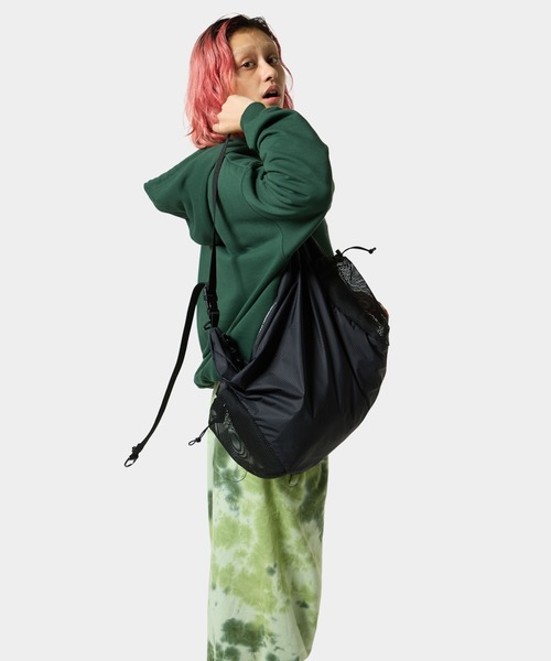 HUF(ハフ)の「HUF eightynine SHOULDER BAG(ショルダーバッグ・メンズ・ブラウン/ブラック/ライトブルー・O/S)」の11枚目の写真