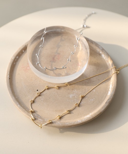 Bab（バブ）の「ブランチドットネックレス（ネックレス・レディース・シルバー/ゴールド・ONESIZE）」の3枚目の写真