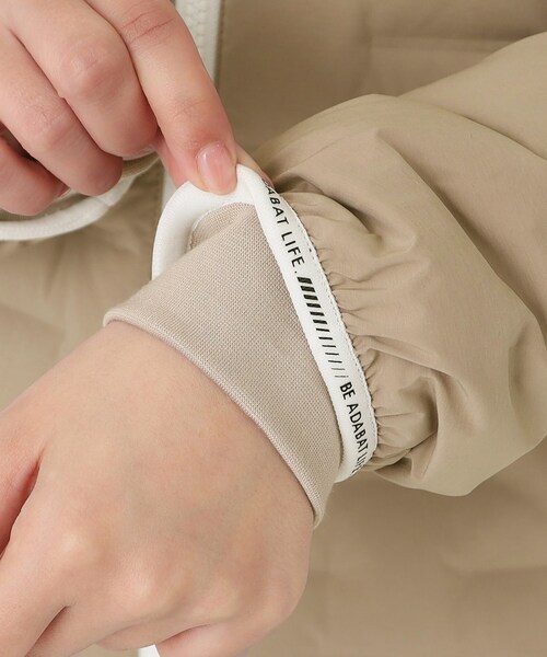 adabat（アダバット）の「2重織タフタダウンジャケット（ダウンジャケット/コート・レディース・ブラック/サンドベージュ・40/38）」の11枚目の写真