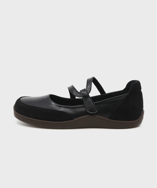 FOGGY MOODY(ポギムディ)の「Bitter 0002. Rubber Sole Curved Velcro - 3colors(バレエシューズ・レディース・ブラック/ブラウン/シルバー・23cm/23.5cm/24cm/24.5cm/25cm/22.5cm)」の4枚目の写真